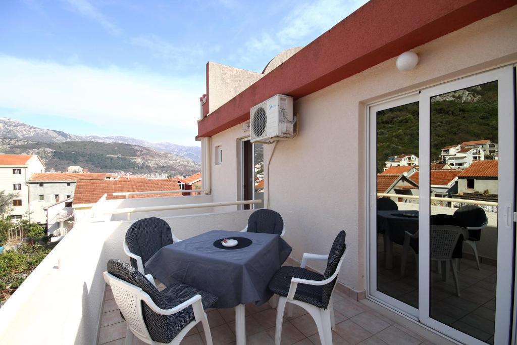 Apartments Vila Galileo Budva Rum bild