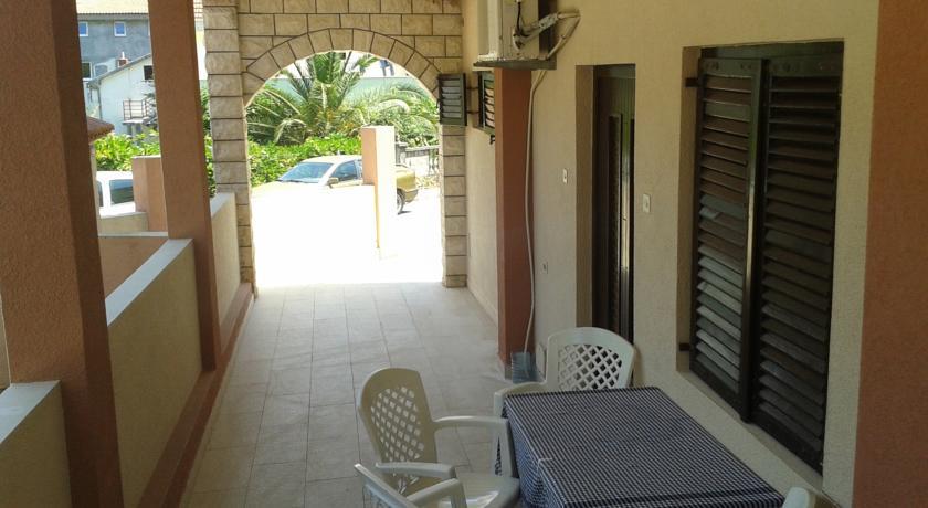 Apartments Vila Galileo Budva Rum bild