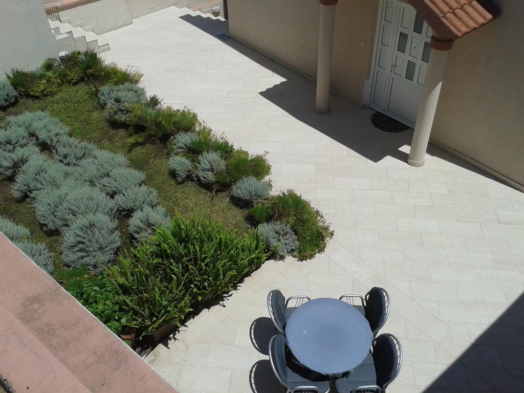 Apartments Vila Galileo Budva Rum bild